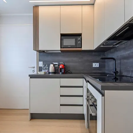 Bilocale Chic 3, 10 Min Aeroporto Milano-bergamo, Aria Condizionata E Doccia Idromassaggio