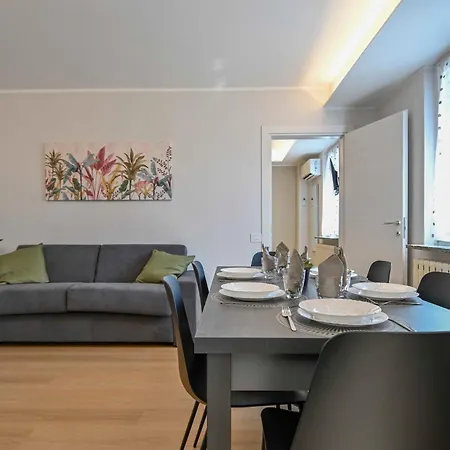 Lägenhet Bilocale Chic 3, 10 Min Aeroporto Milano-bergamo, Aria Condizionata E Doccia Idromassaggio