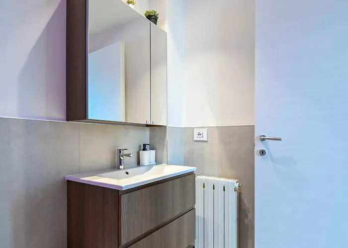 Apartamento Bilocale Chic 3, 10 Min Aeroporto Milano-bergamo, Aria Condizionata E Doccia Idromassaggio *