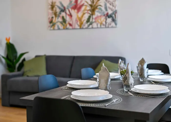 Bilocale Chic 3, 10 Min Aeroporto Milano-bergamo, Aria Condizionata E Doccia Idromassaggio *